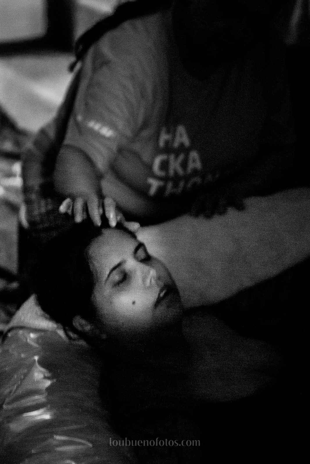 Foto Nascimento Petra - Parto Domiciliar Planejado em Curitiba Foto Nascimento Petra - Parto Domiciliar Planejado em Curitiba - Imagem 23