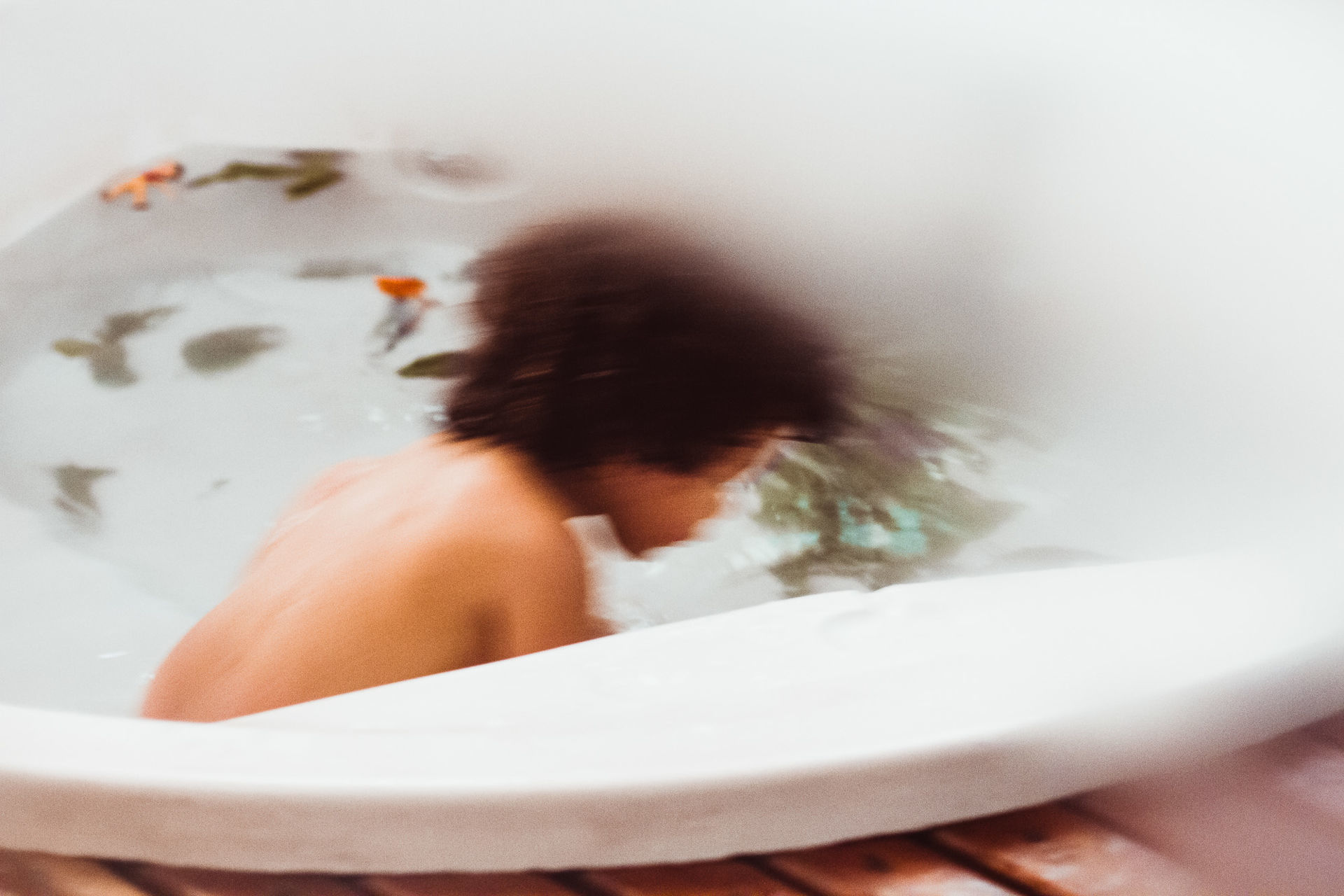 Foto Eucalipto - Sessão de aromaterapia e os seus benefícios Foto Eucalipto - Sessão de aromaterapia e os seus benefícios - Imagem 2