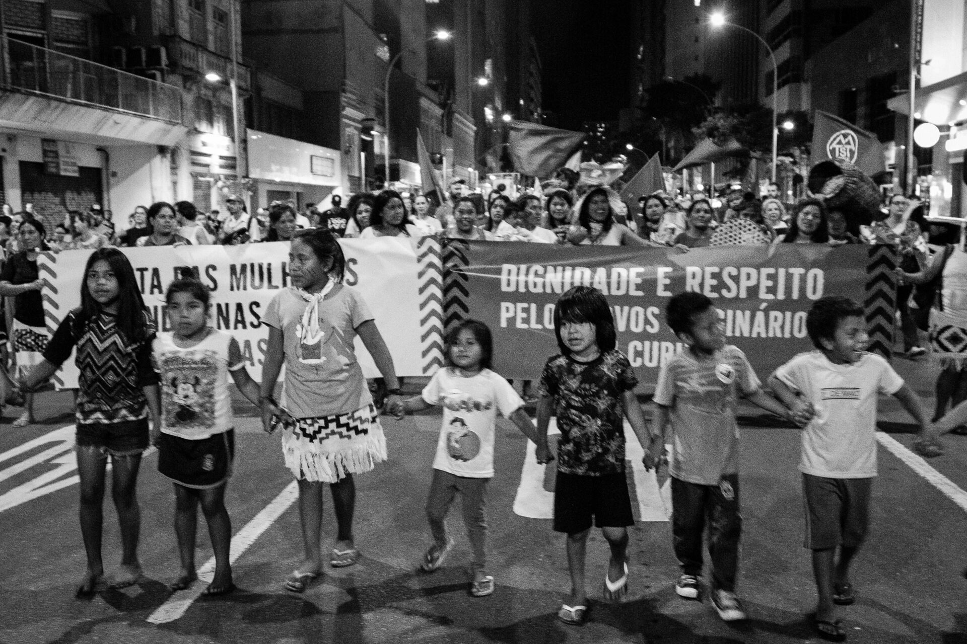 Foto 8 de Março em Curitiba - Marcha do dia internacional das mulheres de 2023 Foto 8 de Março em Curitiba - Marcha do dia internacional das mulheres de 2023 - Imagem 26