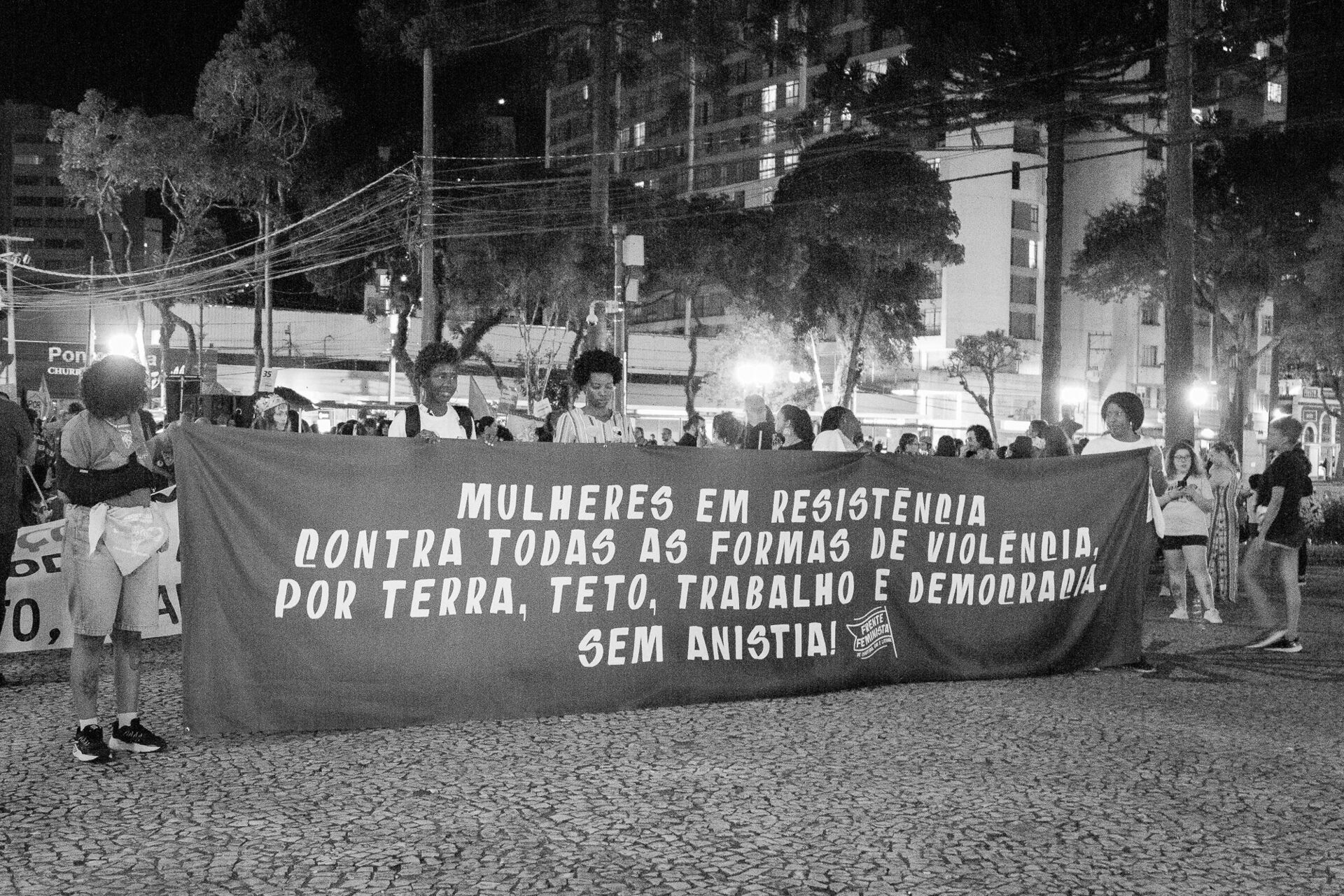 Foto 8 de Março em Curitiba - Marcha do dia internacional das mulheres de 2023 Foto 8 de Março em Curitiba - Marcha do dia internacional das mulheres de 2023 - Imagem 19