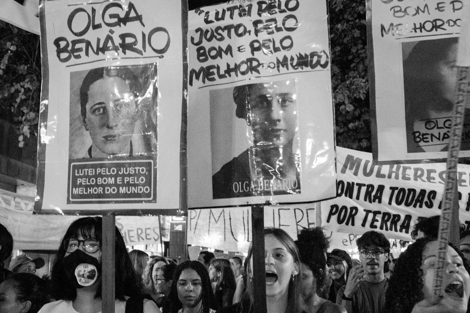 Foto 8 de Março em Curitiba - Marcha do dia internacional das mulheres de 2023 Foto 8 de Março em Curitiba - Marcha do dia internacional das mulheres de 2023 - Imagem 31
