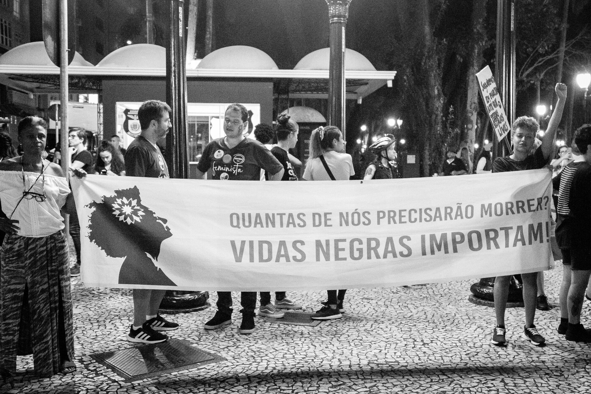 Foto 8 de Março em Curitiba - Marcha do dia internacional das mulheres de 2023 Foto 8 de Março em Curitiba - Marcha do dia internacional das mulheres de 2023 - Imagem 34