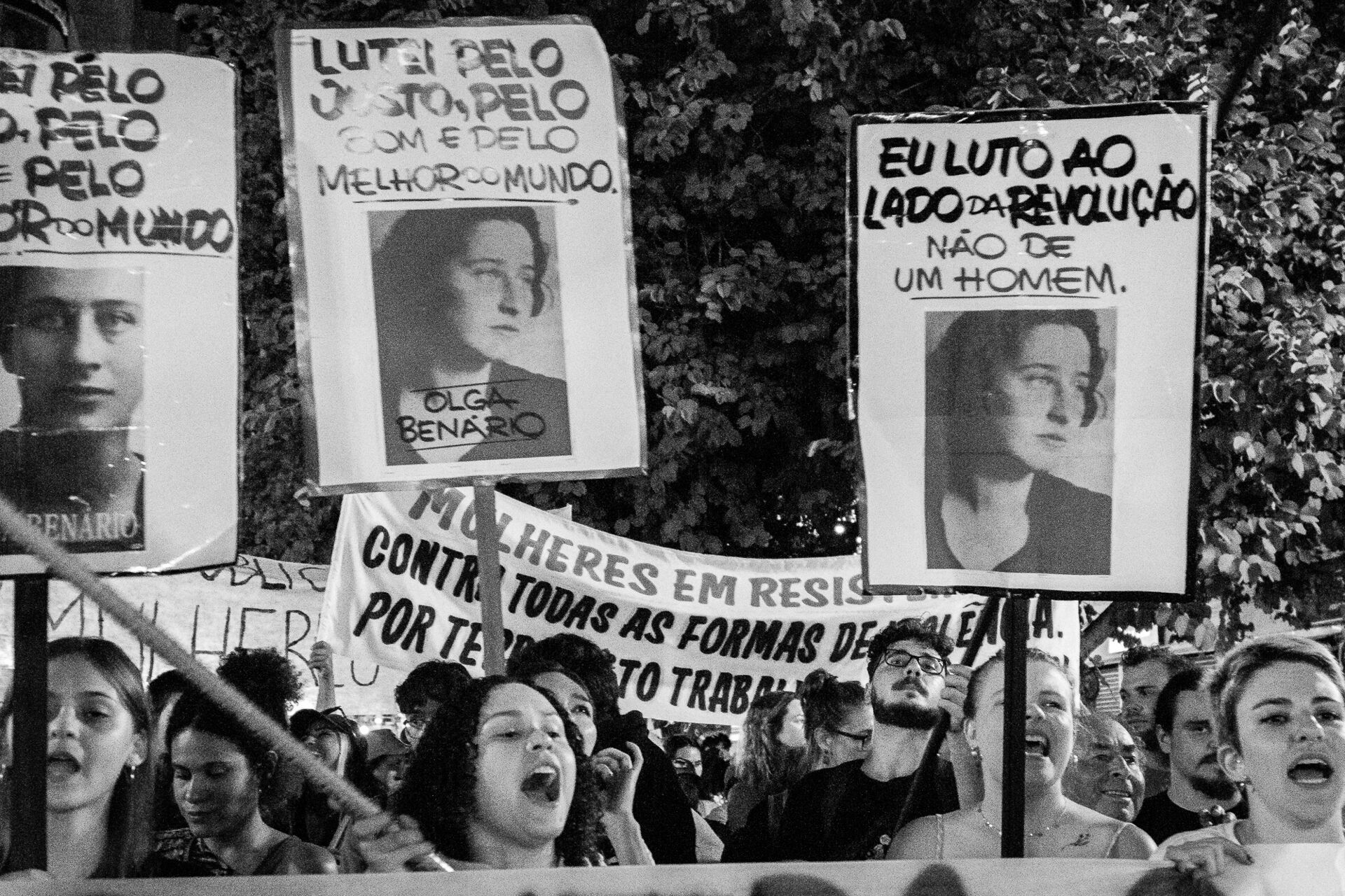 Foto 8 de Março em Curitiba - Marcha do dia internacional das mulheres de 2023 Foto 8 de Março em Curitiba - Marcha do dia internacional das mulheres de 2023 - Imagem 32